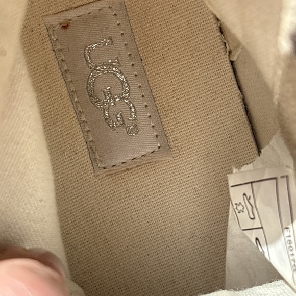 UGG Size 5 Metallic Silver High Top Fashion Sneakers Zip Lace Up Women - Picture 8 of 10